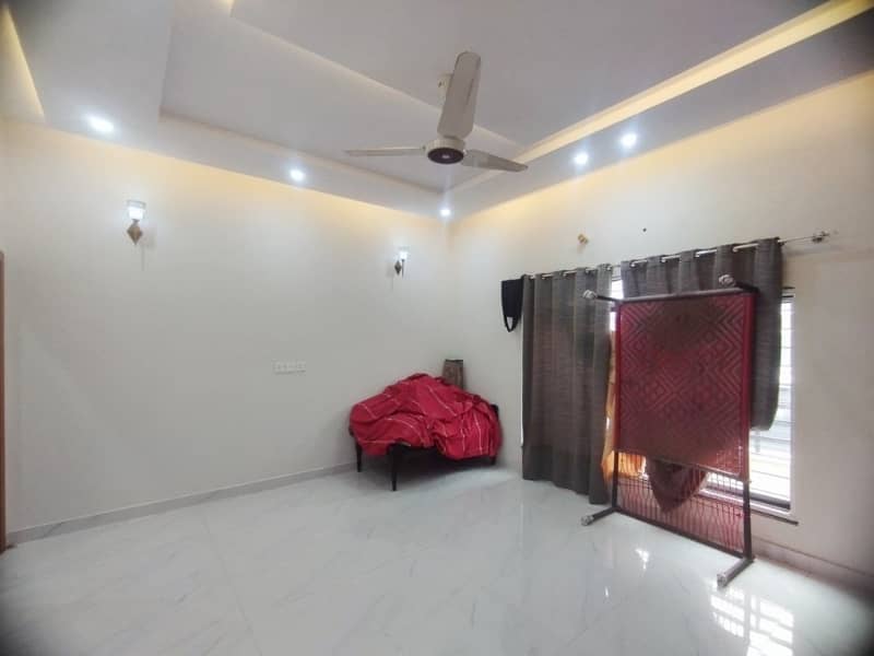 Spacious House Is Available In LDA Avenue For sale 13