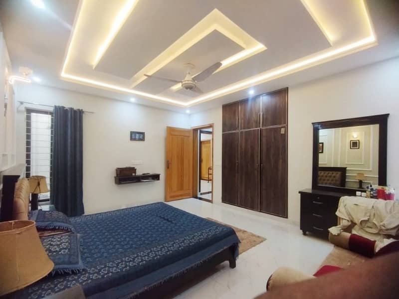 Spacious House Is Available In LDA Avenue For sale 18