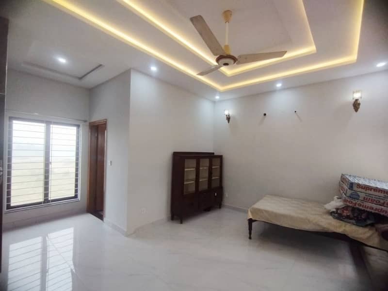 Spacious House Is Available In LDA Avenue For sale 38