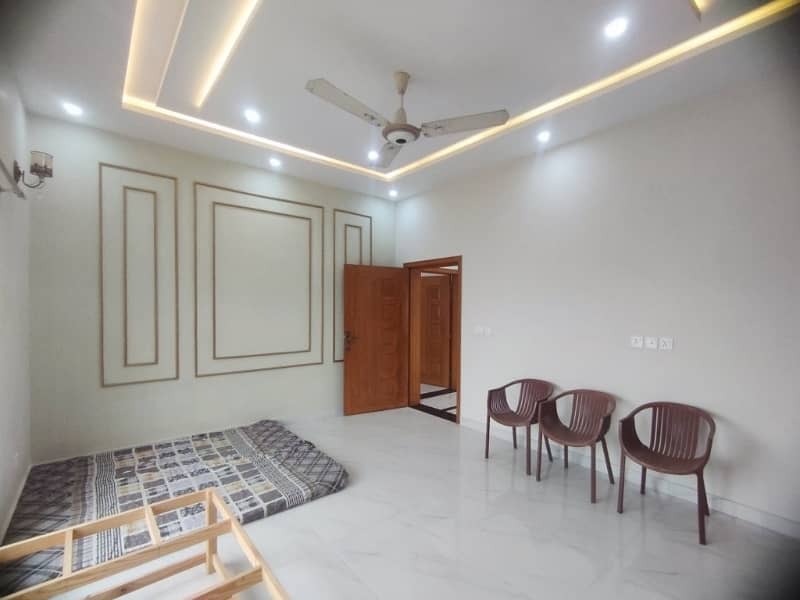 Spacious House Is Available In LDA Avenue For sale 44