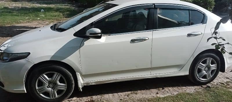 Honda City Prosmatice 1.3 Total Genuine On my name 19