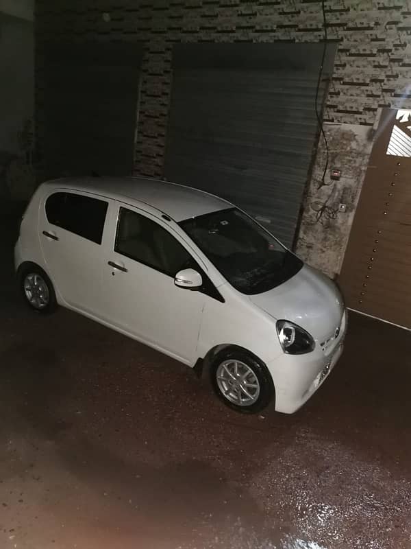 Daihatsu Mira 2014 0