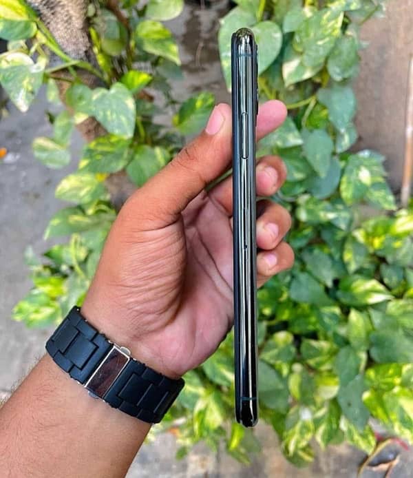 iPhone 11 Pro Max PTA Approved 2