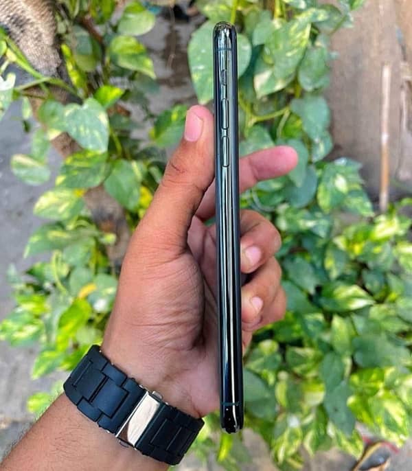 iPhone 11 Pro Max PTA Approved 3