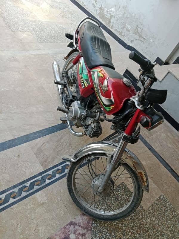 Honda 70.2022 model . punjab number 1