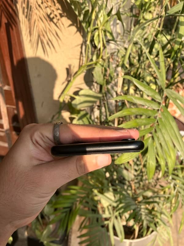 IPhone Xr 128 4