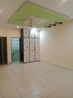 10 marla upper portion for rent in psic society near lums dha lhr