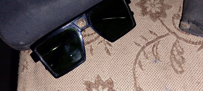 RAY-BAN,SOJOS,VERSACE, MADE ITALY FRANCE USA 9