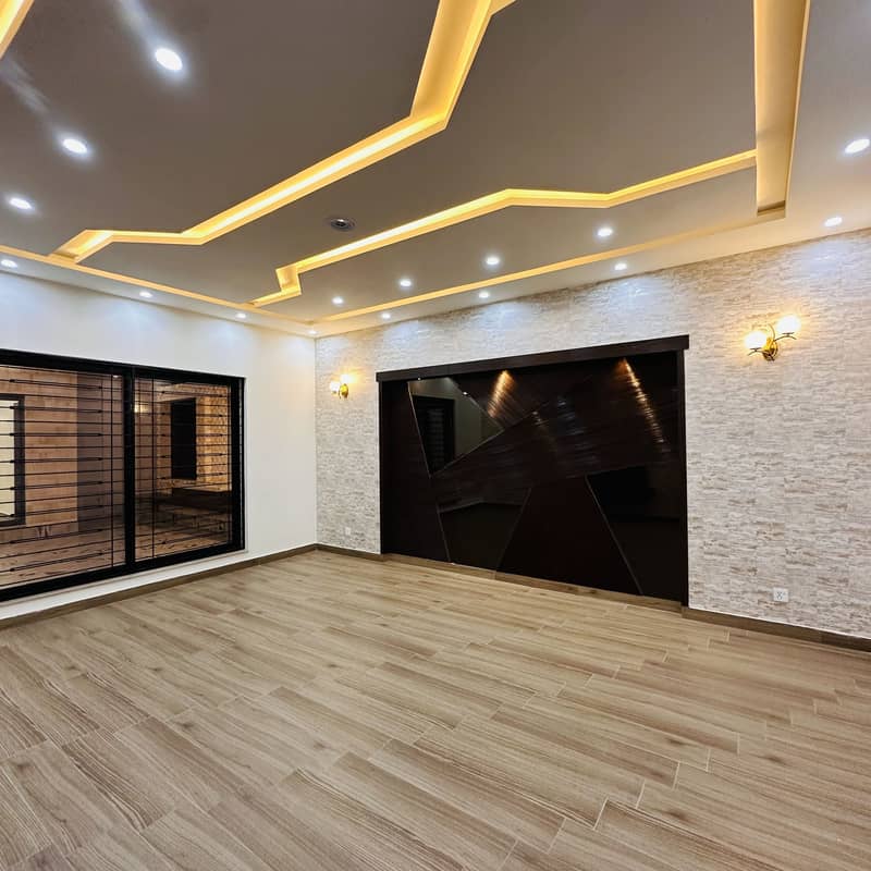 1 Kanal Modern Bungalow With Swimming Pool Available For Sale In Johar Town 20