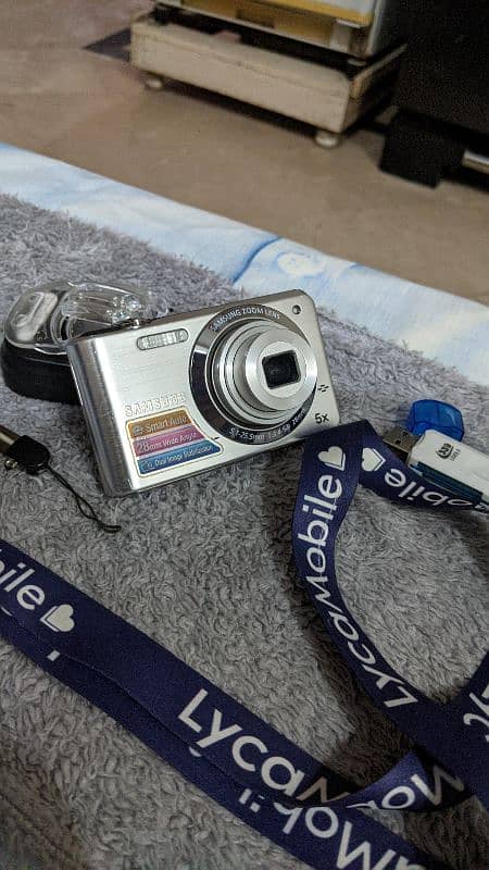 Samsung company digital camera 4