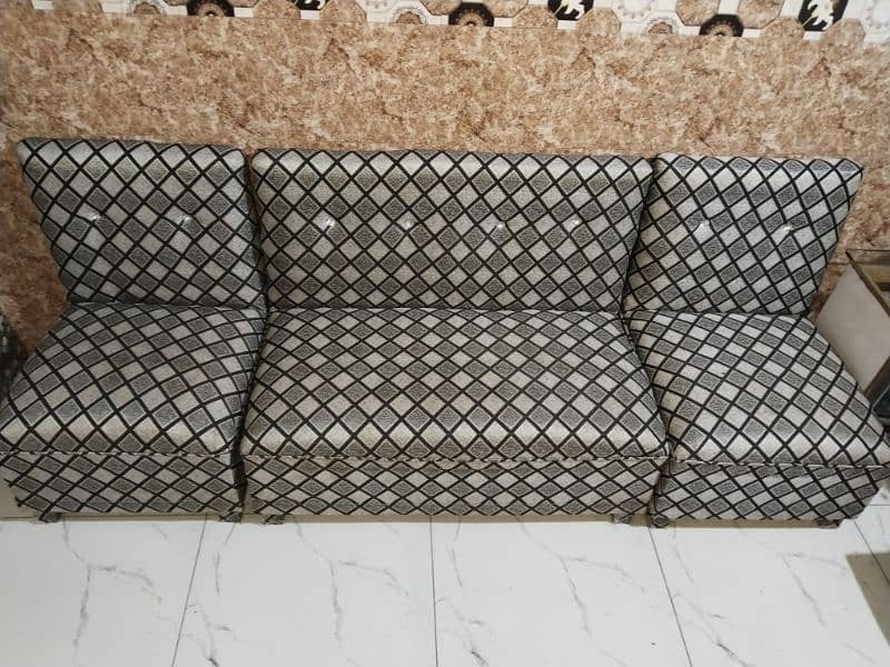 new condition dewaan full sofa set 1