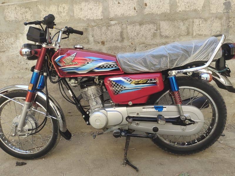 CG Honda 125 2023 ka end k h 24 ka patta h new bike h (03102184649) 11