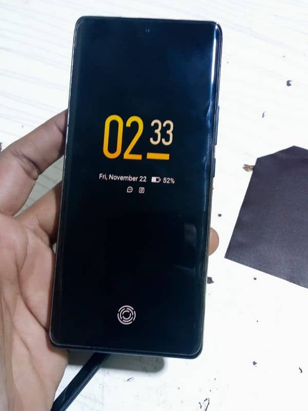 Tecno spark 20 pro +8+8 256 9