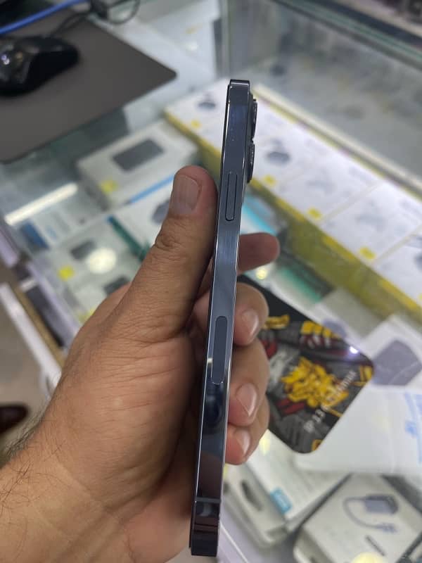 iPhone 13 Pro Max  256gb  pta approved 1