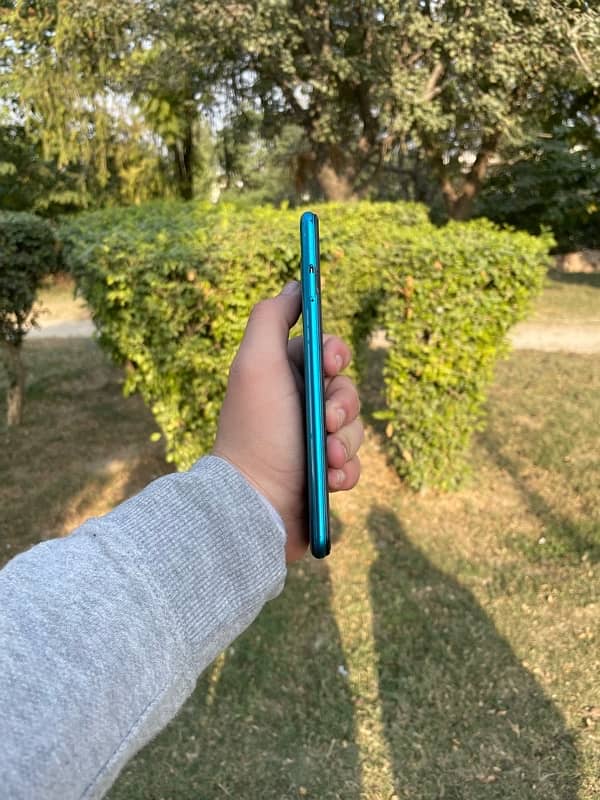 infinix note 8i. . . . . . 6/128 2