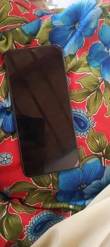 vivo y15s 3+32 price 1400 2