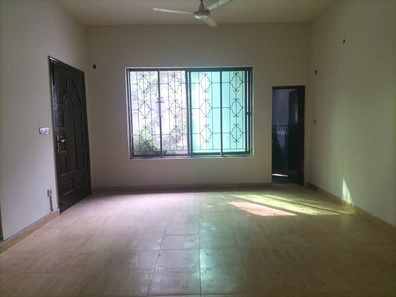 25 Marla Full House For Rent Hotel Guest House I. T Office At The Hot Location Of Johar Town 7