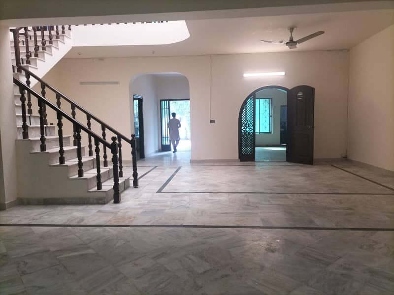 25 Marla Full House For Rent Hotel Guest House I. T Office At The Hot Location Of Johar Town 9