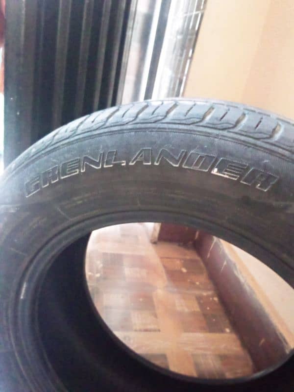 tyre china ka 195/65/15.  aik he hai 2