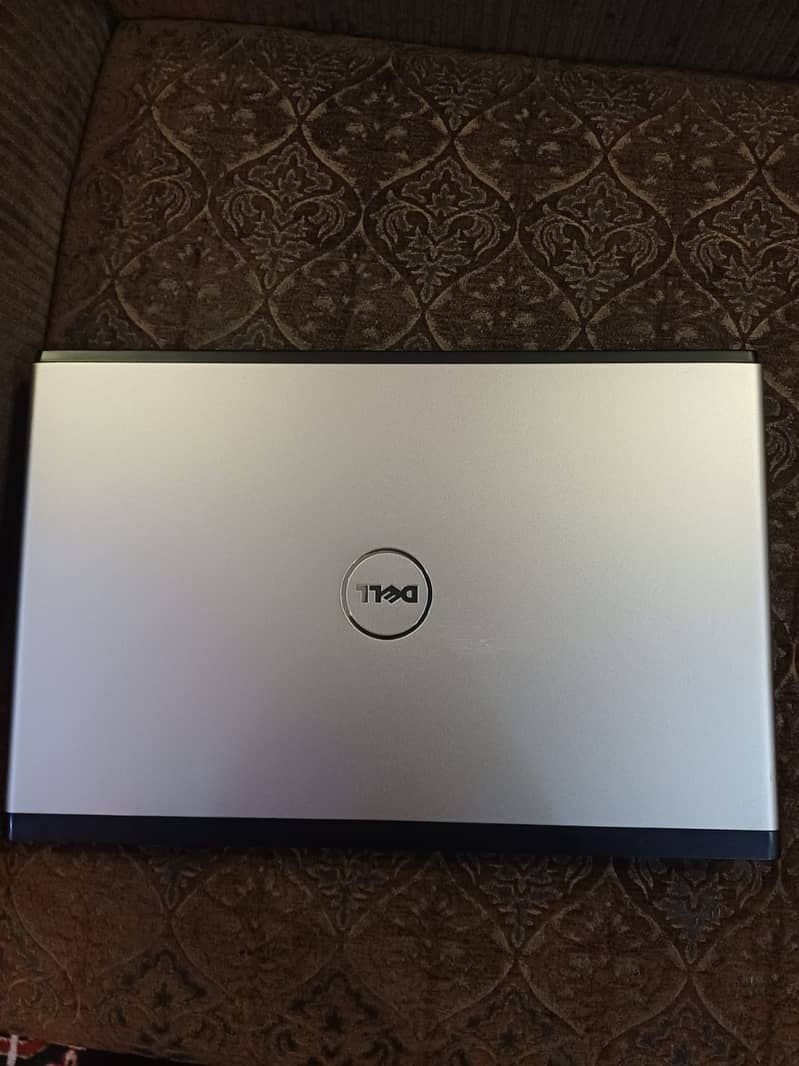 Dell Vostro 15 3500 0