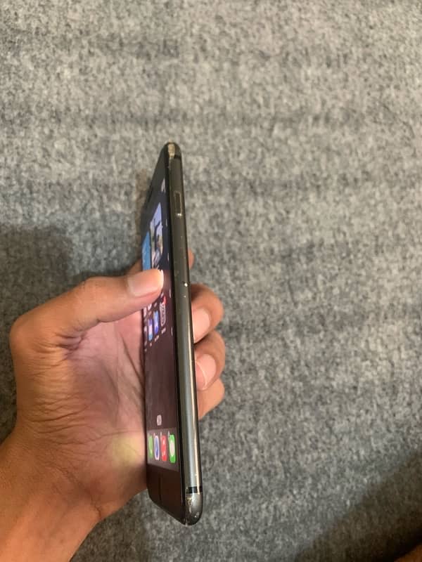 IPHONE 8 plus non pta TRUETONE ACTIVE 4