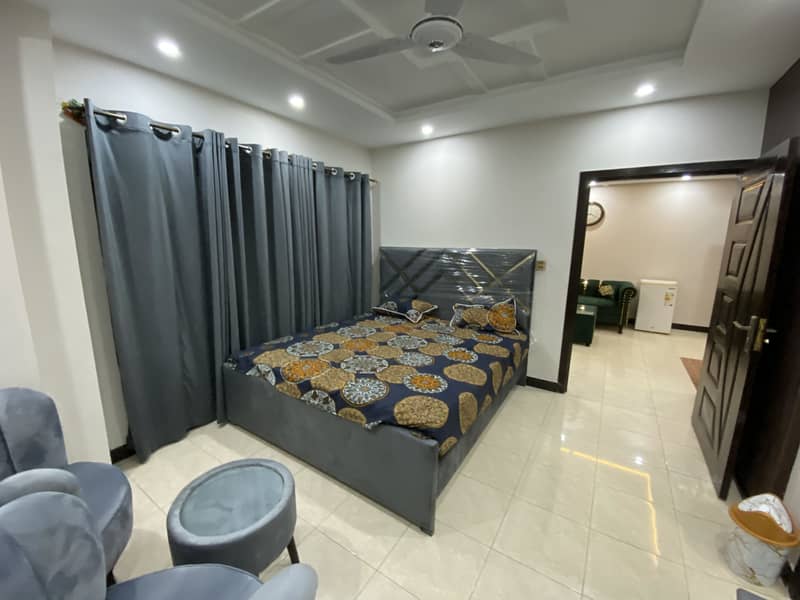 One Bed Fully Luxury Furnished Apartment 0