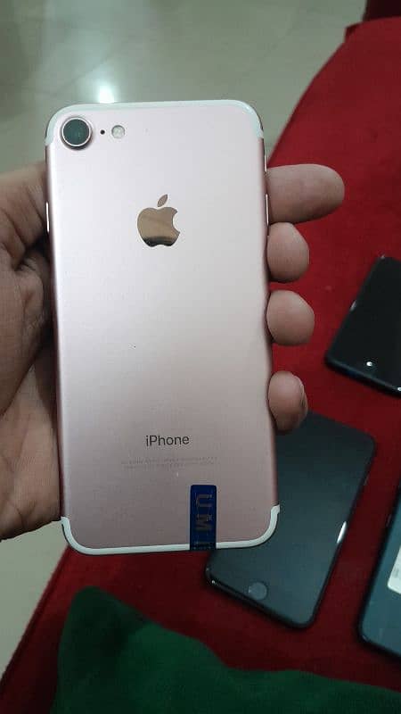 Iphone 7 only in 17k 4