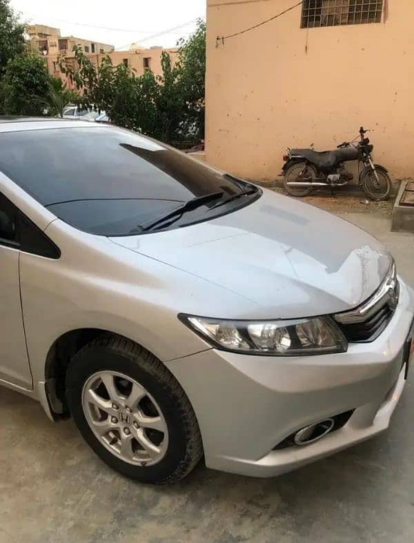 Honda Civic VTi 2014 4