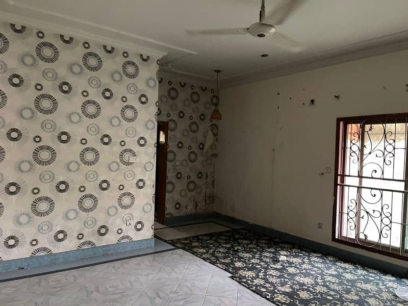 Johar Town 1 Kanal Double Storey House Tile Floor 6 Bedroom Best For IT Office &Amp;Amp; ETC 15