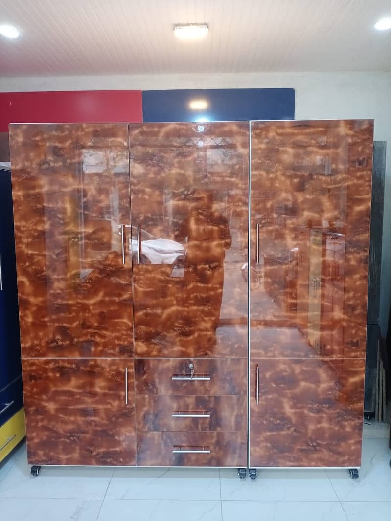 UV 3 door almari/ wood works/cupboard /wardrobe for sale/almirah 3