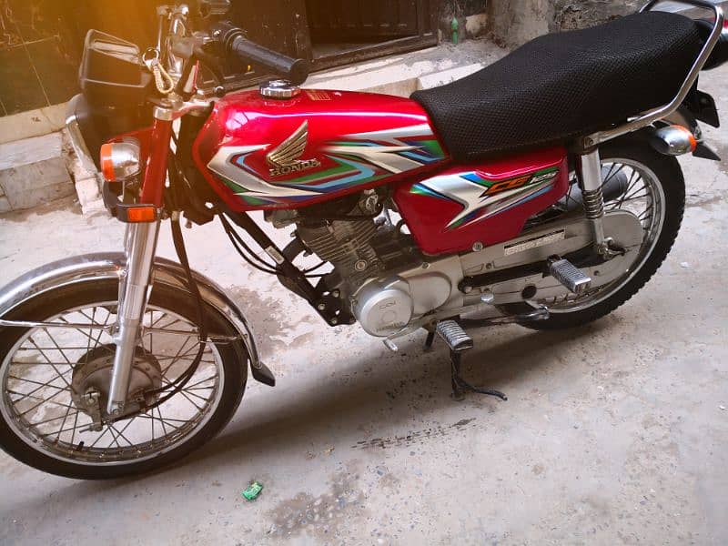 Honda cg125 Red colour lush condition 2