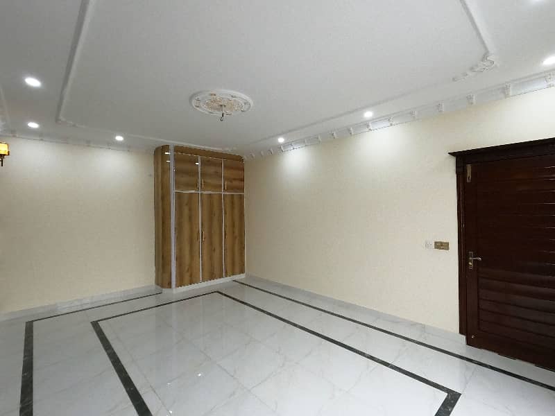 A Palatial Residence House For Sale In Johar Town Phase 2 - Block H3 Lahore 38