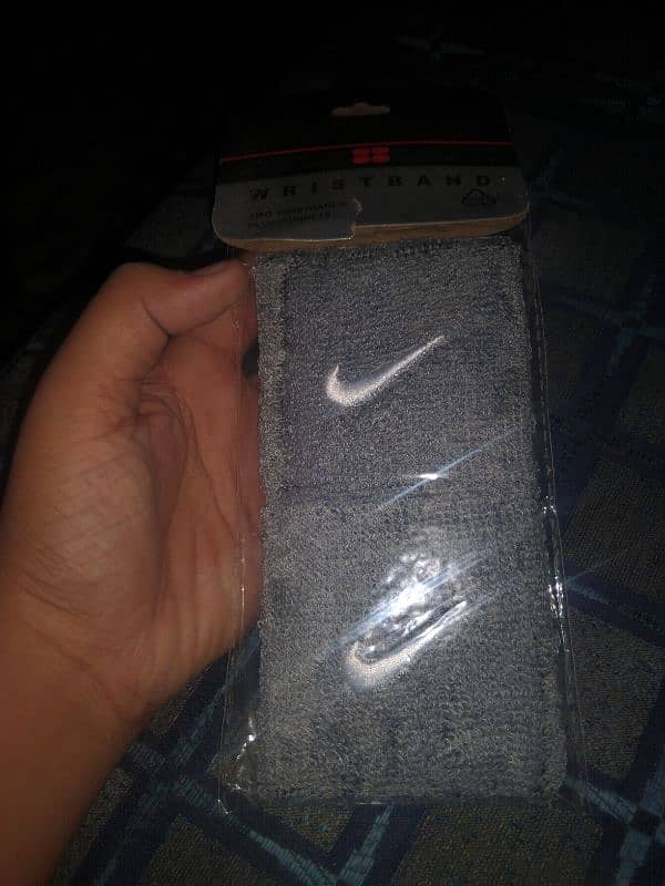 nike wristband 2