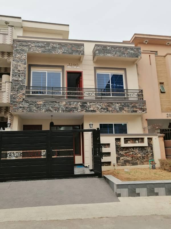 Size 25x40 Brand New Double Store Luxury House For Sale IN G-13 Income Rent 1.10 k 0