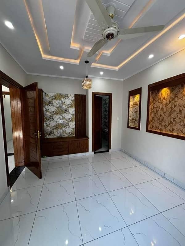 Size 25x40 Brand New Double Store Luxury House For Sale IN G-13 Income Rent 1.10 k 22