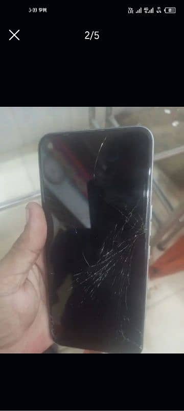 Tecno Camon 17 6gb 128gb glass crack 4