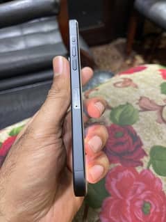 iphone 15pro max 256gb just 2 month used 70cyckle bettry