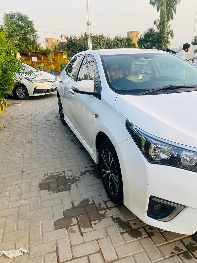 Toyota Corolla Altis 1.6 2017 1