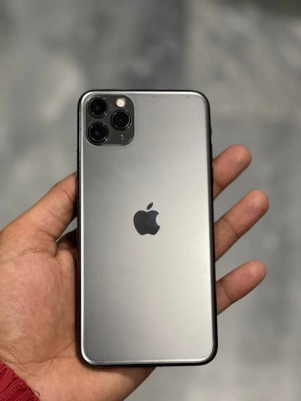 Iphone 11 pro max pta approved 256gb 10/7 0