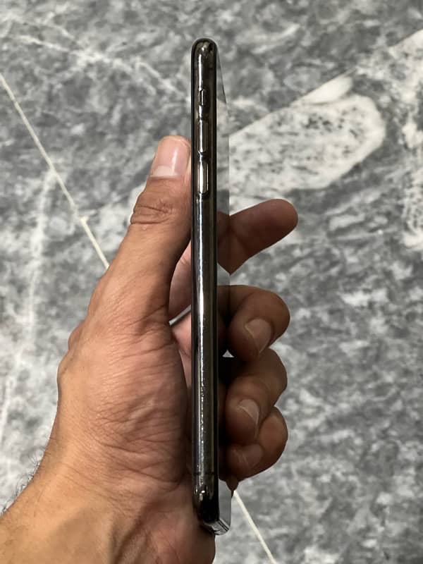 Iphone 11 pro max pta approved 256gb 10/7 14