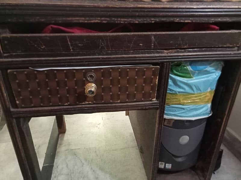 Solid Wooden Computer Table With Drawer And Cpu Space 4