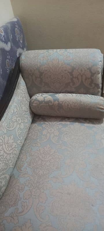 Dewan / sofa 1