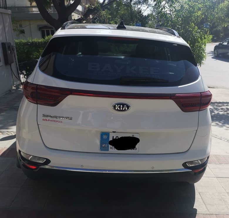 KIA Sportage FWD 2021 5