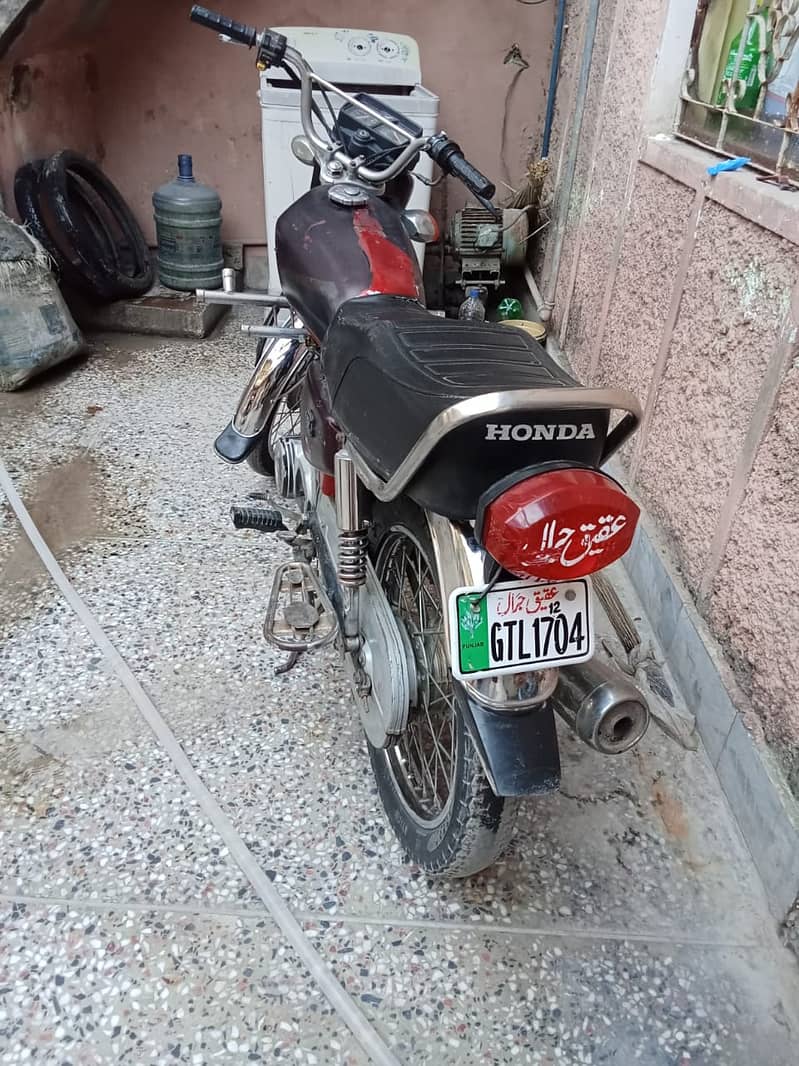 Honda CG 125 2012 8