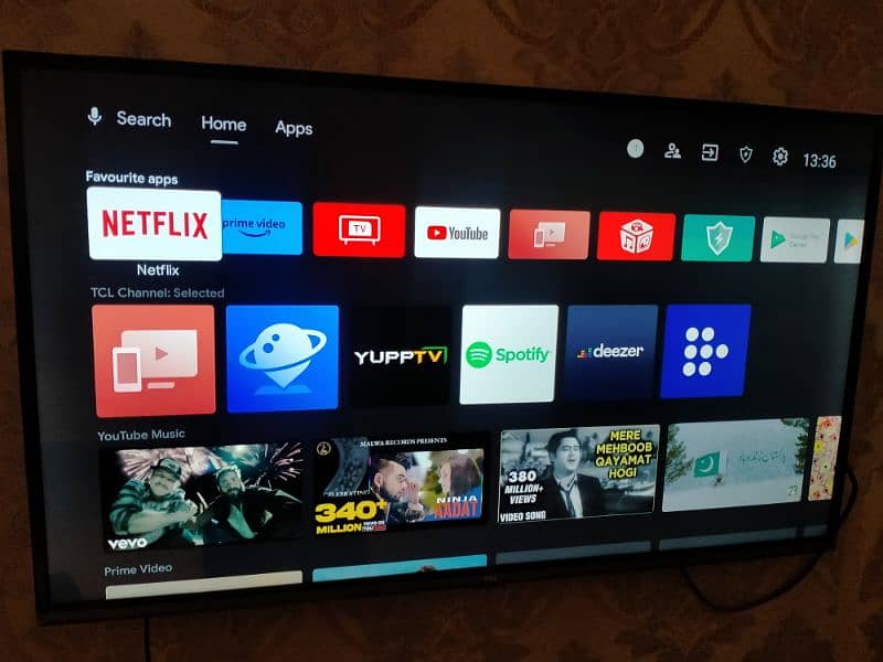 TCL L43P8 43-inches Ultra HD 4K Smart LED TV 1