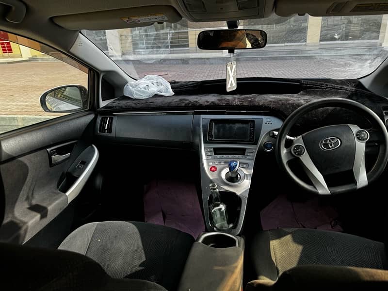 Toyota Prius 2014 7