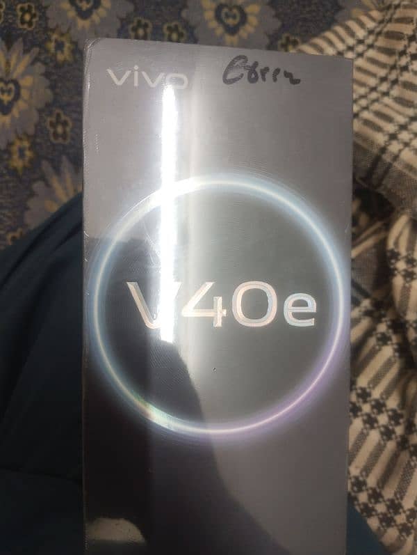 vivo v40e 5G. . 8GB /256GB 2