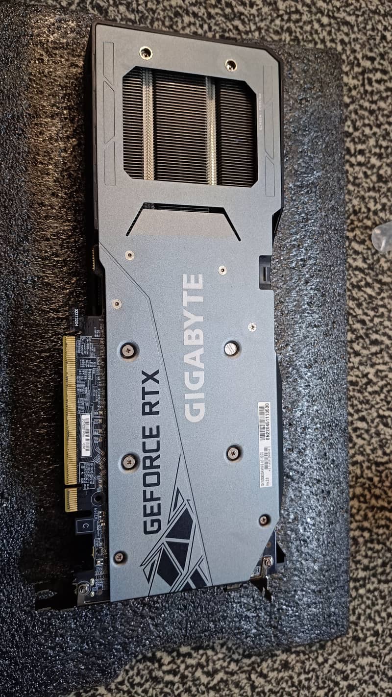 RTX™ 3060 WINDFORCE OC 12G Gigabyte 5