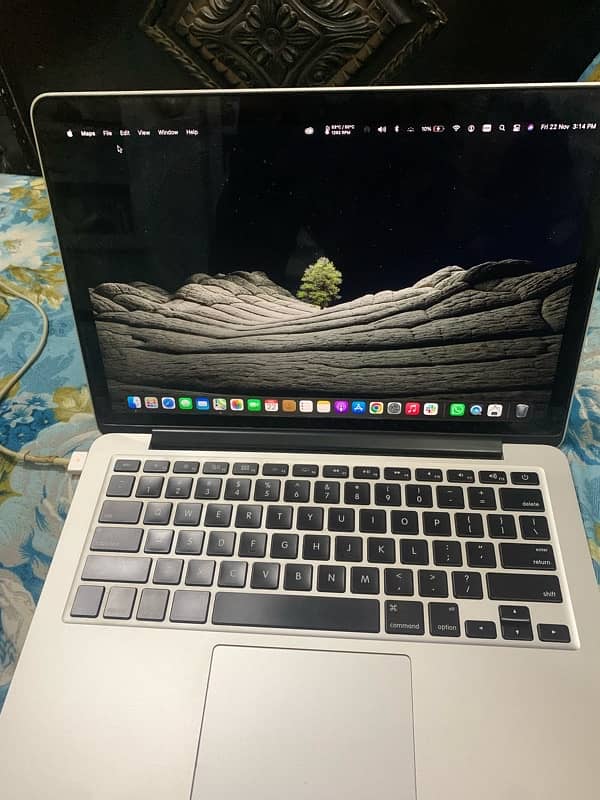 MacBook Pro (Laptop) 8