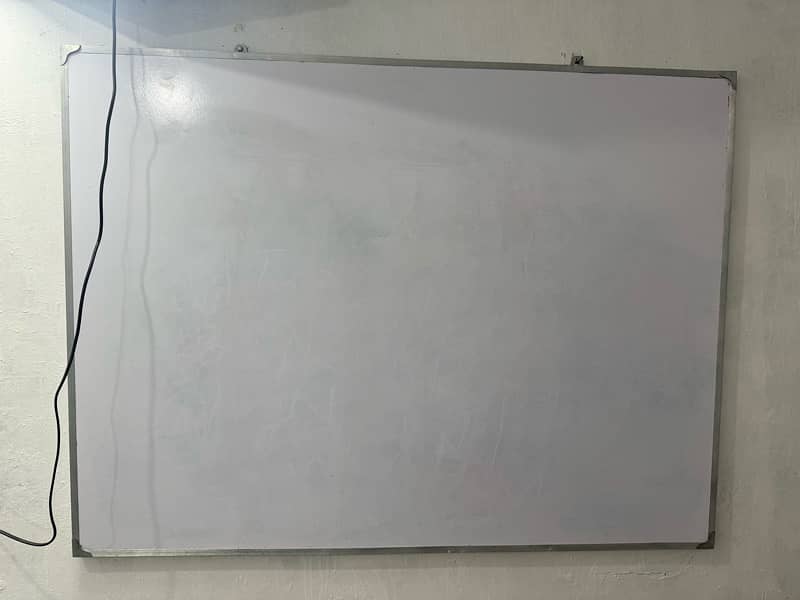 white board 4x3 feet 0